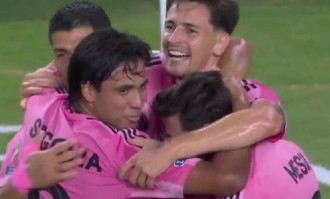 苏亚雷斯38岁独造2球，迈阿密国际2105万美元晋级16强